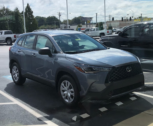 Toyota Dealer «Toyota of Bowling Green», reviews and photos, 2398 Scottsville Rd, Bowling Green, KY 42104, USA