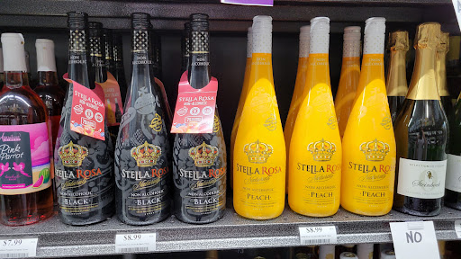 Wine Store «Luekens Liquors», reviews and photos, 944 Patricia Ave, Dunedin, FL 34698, USA