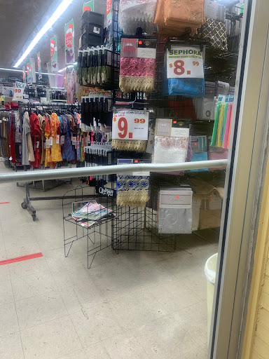 Discount Store «DISCOUNT MART», reviews and photos, 401 Eastern Ave NE, Capitol Heights, MD 20743, USA