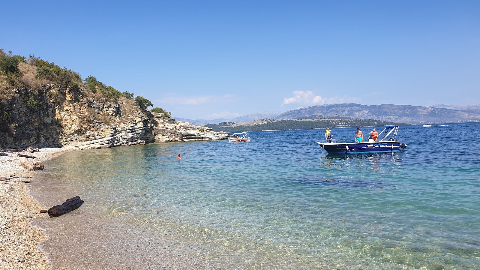 Foto van Kouloura beach met #42
