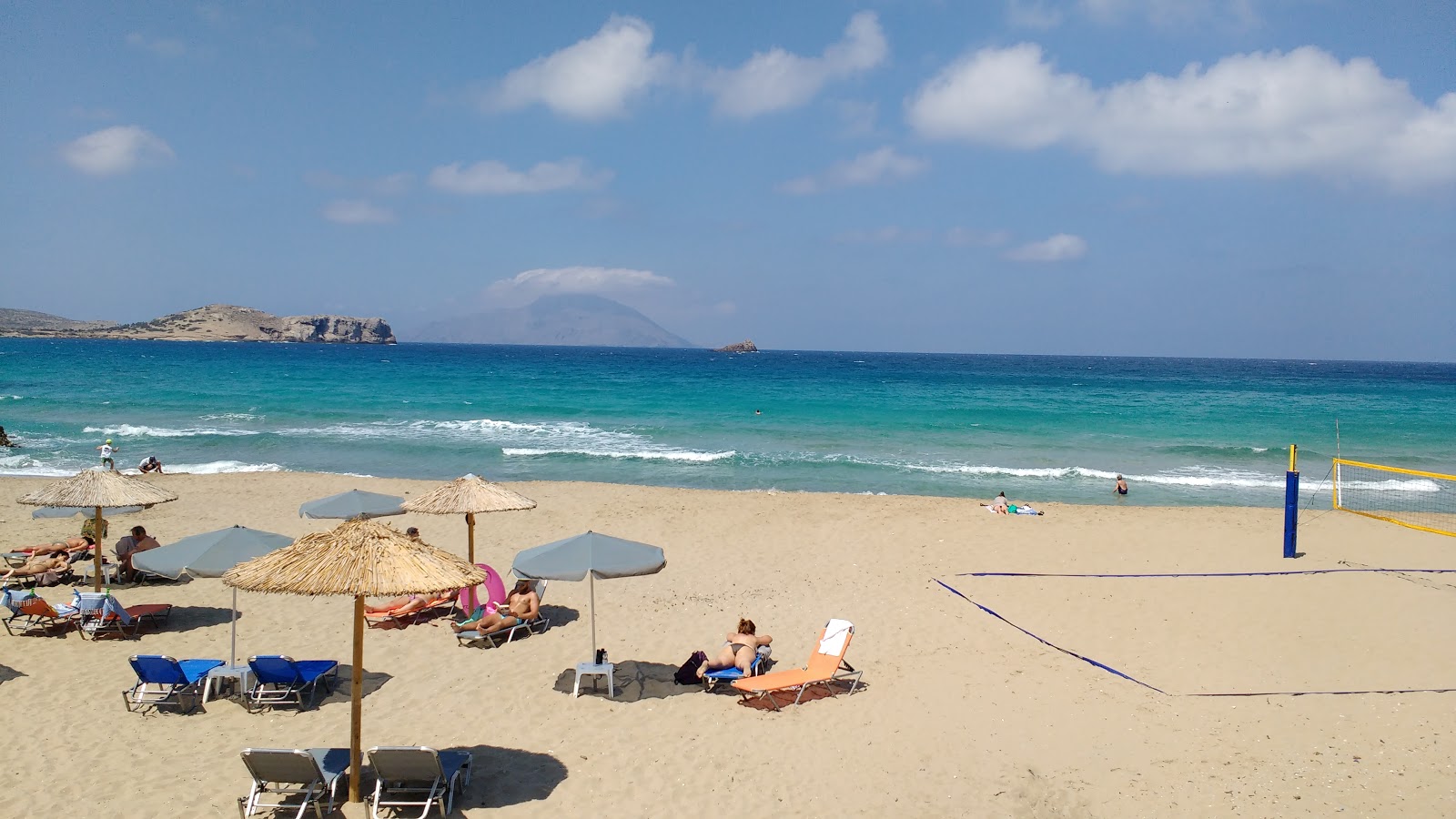 Zdjęcie Agios Nikolaos beach z mała zatoka