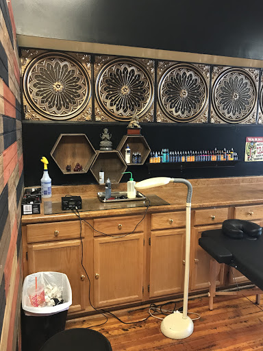 Tattoo Shop «Lucky Lotus Tattoo», reviews and photos, 1045 S Clinton Ave, Rochester, NY 14620, USA