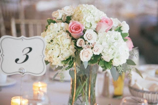 Florist «Autumn Rose Flower & Gift Shoppe», reviews and photos, 990 Bridgeport Ave, Milford, CT 06460, USA