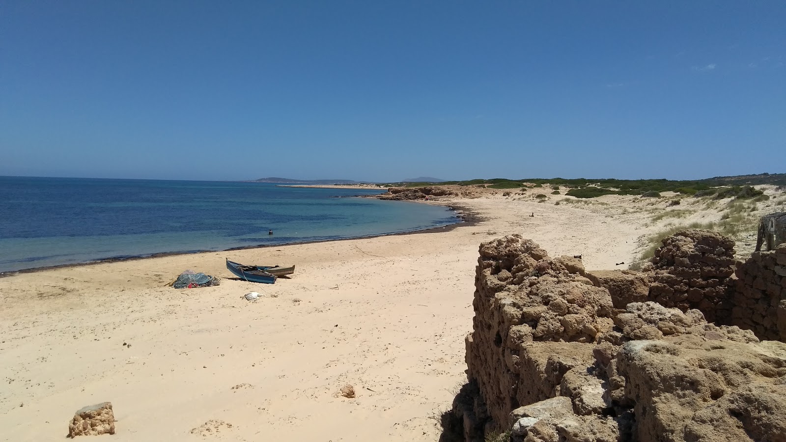Foto de Zaouiet Magayez con playa amplia