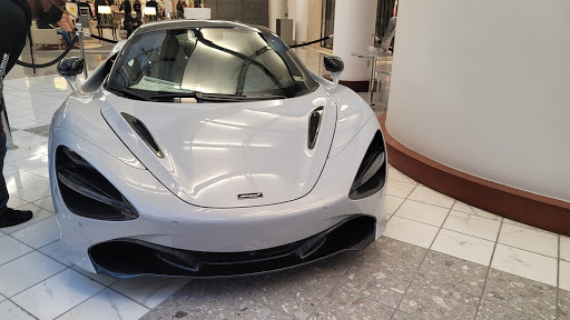 Shopping Mall «Tysons Galleria», reviews and photos, 2001 International Dr, McLean, VA 22102, USA