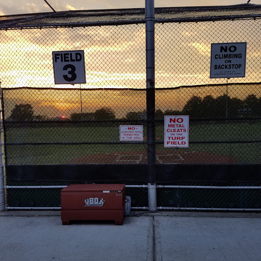 Park «Seamans Neck Park», reviews and photos, 2700 S Seamans Neck Rd, Seaford, NY 11783, USA