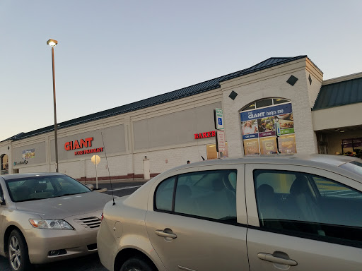 Grocery Store «Giant Food Stores», reviews and photos, 993 Wayne Ave, Chambersburg, PA 17201, USA