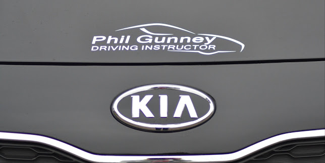 Reviews of Phil Gunney Driving Instructor in Woking - Driving school