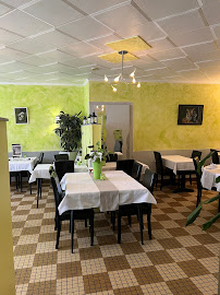 Atmosphère du Restaurant Au Père Tranquille à Saint-Denis-sur-Sarthon - n°2