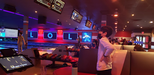 Bowling Alley «Bowlmor Long Island», reviews and photos, 895 Walt Whitman Rd, Melville, NY 11747, USA