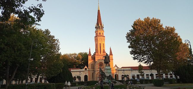 Kossuth-szobor - Templom
