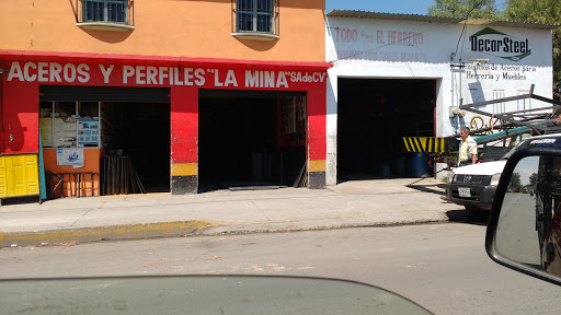 Tlapaleria Y Ferreteria La Mina