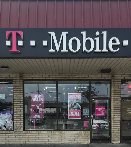 T-Mobile, 2762 Sunrise Hwy, Bellmore, NY 11710, USA, 