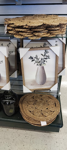 Craft Store «Hobby Lobby», reviews and photos, 4525 Canal Ave SW, Grandville, MI 49418, USA