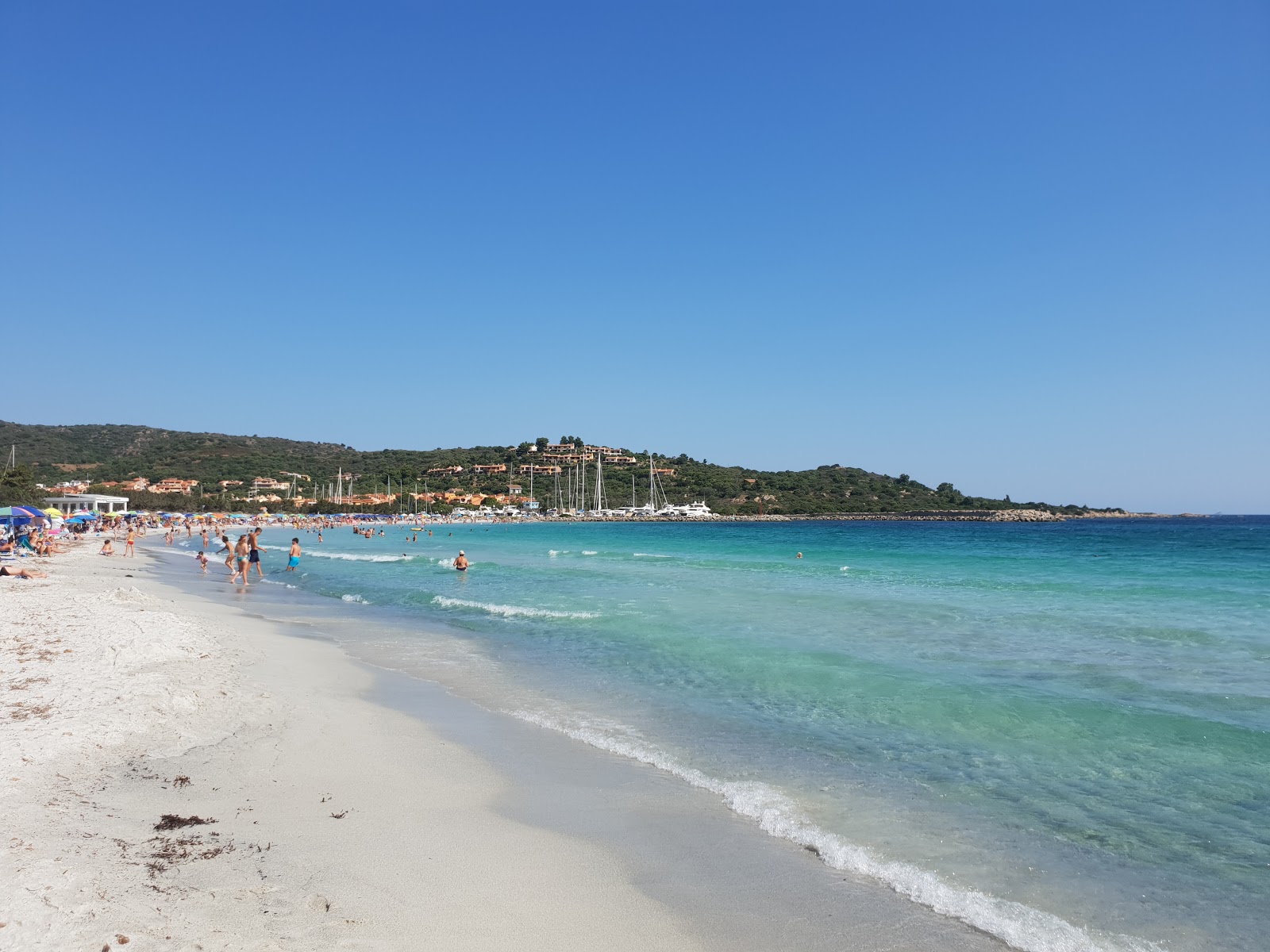 Foto von Porto Ottiolu mit geräumige bucht