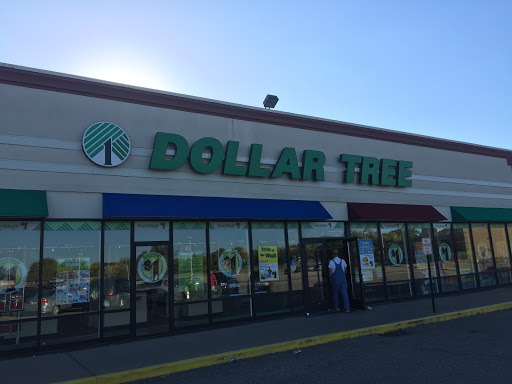 Shopping Mall «Signal Hills Shopping Center», reviews and photos, 1225 S Robert St, West St Paul, MN 55118, USA