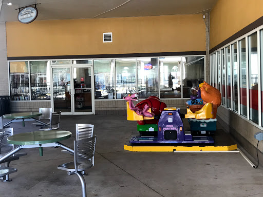 Outlet Mall «Tanger Outlet Tilton», reviews and photos, 120 Laconia Rd, Tilton, NH 03276, USA