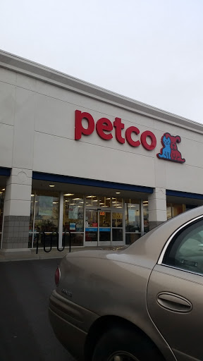 Pet Supply Store «Petco Animal Supplies», reviews and photos, 18200 NW Evergreen Pkwy, Beaverton, OR 97006, USA