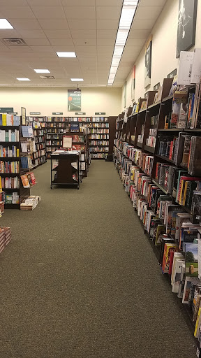 Book Store «Barnes & Noble», reviews and photos, 13131 Ridgedale Dr, Minnetonka, MN 55305, USA