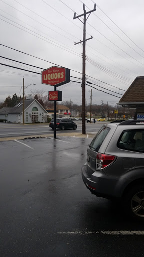 Liquor Store «Village Pump Liquors», reviews and photos, 4901 Greenbelt Rd, College Park, MD 20740, USA