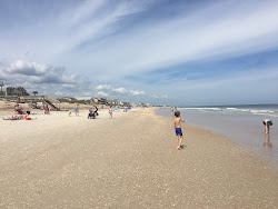 Foto av Surfside Park med lång rak strand