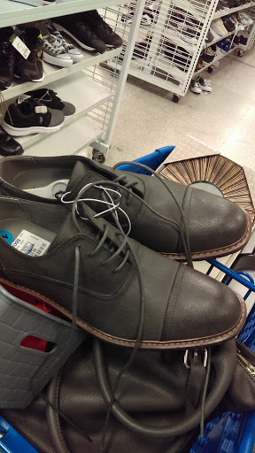 Clothing Store «Ross Dress for Less», reviews and photos, 7884 Van Nuys Blvd, Van Nuys, CA 91402, USA