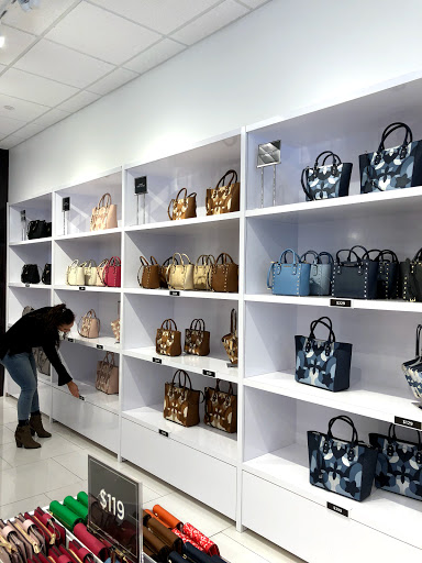 Outlet Mall «Tanger Outlet Grand Rapids», reviews and photos, 350 84th St SW, Byron Center, MI 49315, USA