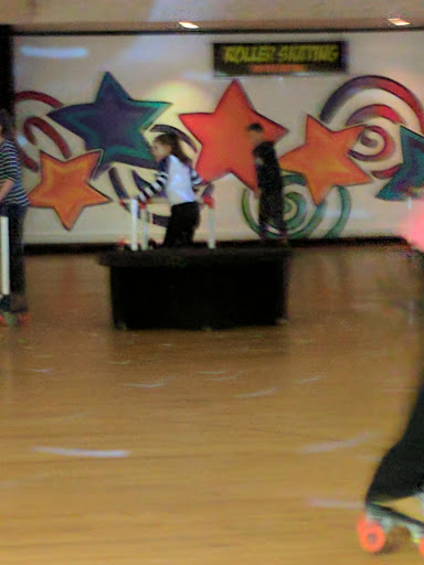 Roller Skating Rink «Carousel Family Fun Center - Whitman», reviews and photos, 1055 Auburn St, Whitman, MA 02382, USA