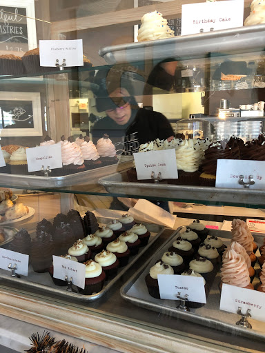 Bakery «Blue Bird Bake Shop», reviews and photos, 3122 Corrine Dr, Orlando, FL 32803, USA