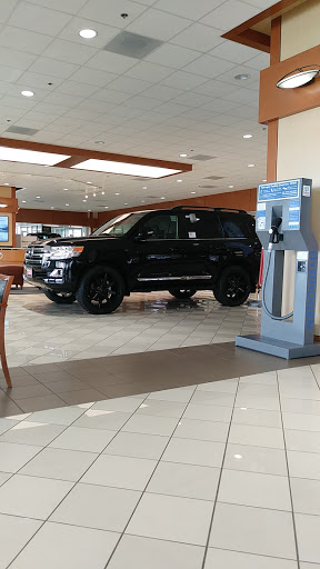 Car Dealer «Roseville Automall», reviews and photos, 700 Automall Dr, Roseville, CA 95661, USA