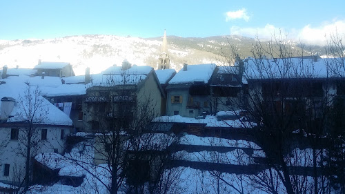 Agence de location de maisons de vacances SnowMonkees Ski Apartments and Chalets Chantemerle, Serre Chevalier