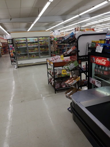 Grocery Store «County Market», reviews and photos, 2101 Clay St, Vicksburg, MS 39183, USA