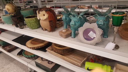 Clothing Store «Ross Dress for Less», reviews and photos, 8355 W Belmont Ave, River Grove, IL 60171, USA