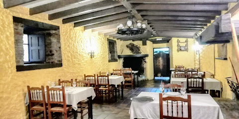 Restaurante Apóstol - C. Sta. María, 29, 24540 Cacabelos, León, Spain