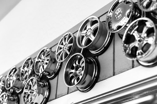 Hanlons Tire Service image
