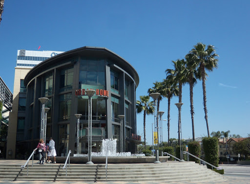 Furniture Store «Urban Home», reviews and photos, 15301 Ventura Blvd, Sherman Oaks, CA 91403, USA