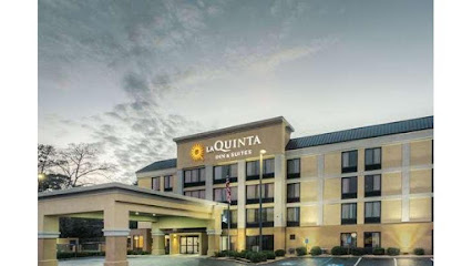 La Quinta Inn and Suites by Wyndham Jackson North