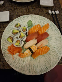 Sushi du Restaurant japonais régional Sushirama à Paris - n°1