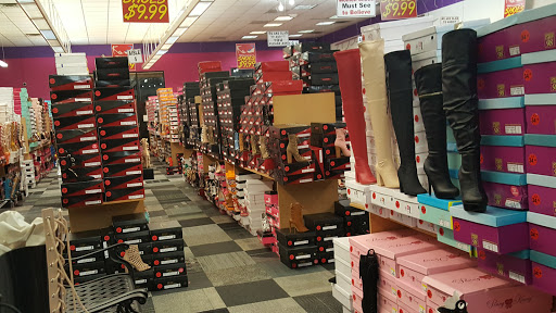Shoe Store «Discount Shoe Factory», reviews and photos, 1701 S Rainbow Blvd, Las Vegas, NV 89146, USA