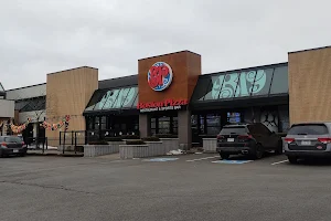 Boston Pizza image