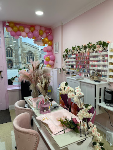 Pinky's Nails - Beauty salon