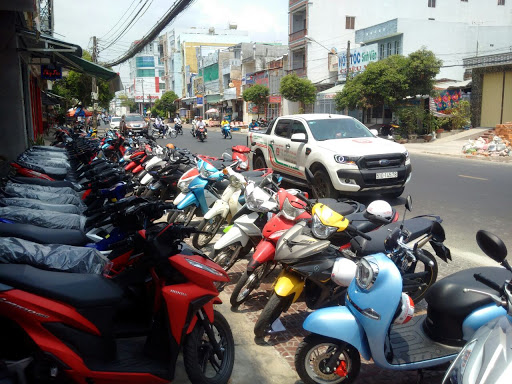 Cửa Hàng Xe Gắn Máy Nam Bình 4