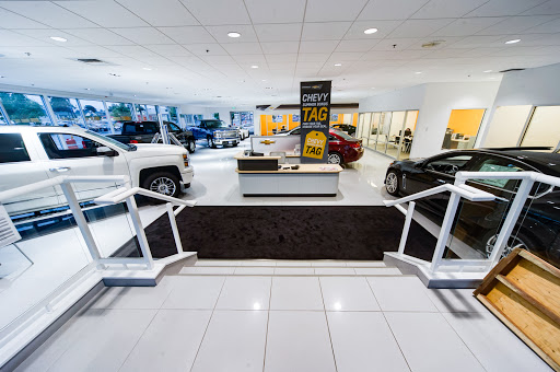 Car Dealer «Gilchrist Chevrolet Buick GMC of Tacoma», reviews and photos, 5840 S Tacoma Way, Tacoma, WA 98409, USA