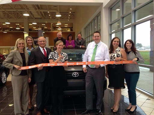 Toyota Dealer «Toyota Knoxville», reviews and photos, 10415 Parkside Dr, Knoxville, TN 37922, USA