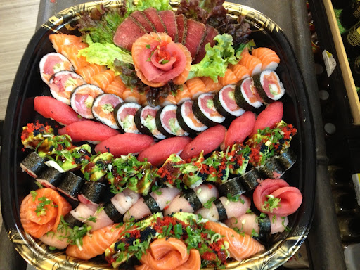 Kosher Grocery Store «Glatt Express», reviews and photos, 1400 Queen Anne Rd, Teaneck, NJ 07666, USA