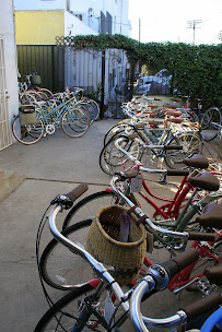 Linus Flagship Store