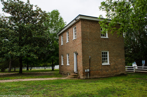 Lee Hall Mansion