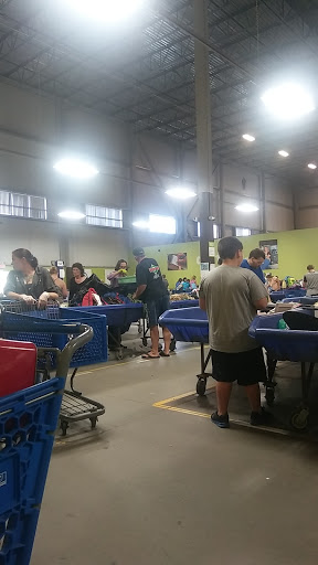 Thrift Store «Goodwill Buy the Pound Store & Recycling Center», reviews and photos