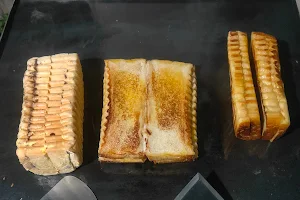 Nasi goreng dan Roti bakar cakra image