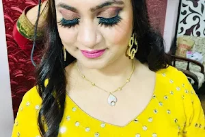 Mahima Beauty Parlour image